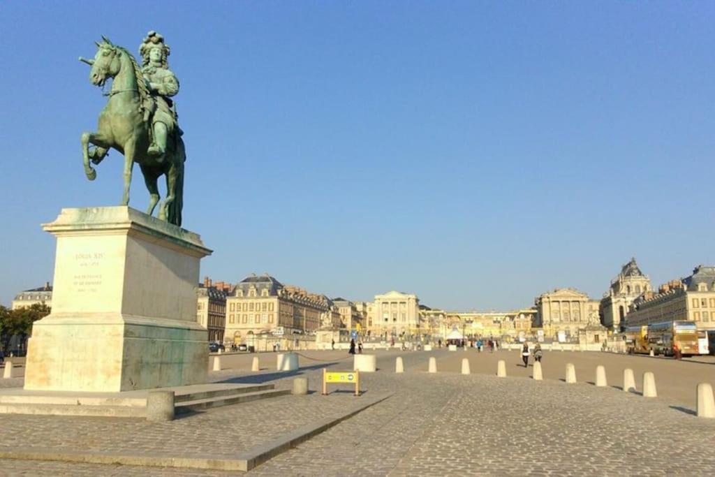 * Le Versaillais*2 Min A Pied Du Chateau Versailles Bilik gambar