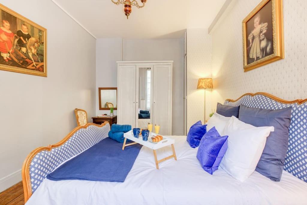 * Le Versaillais*2 Min A Pied Du Chateau Versailles Bilik gambar